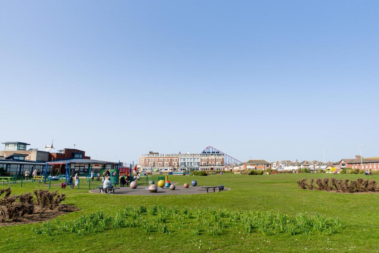 Hotel The Headlands à Blackpool Extérieur photo